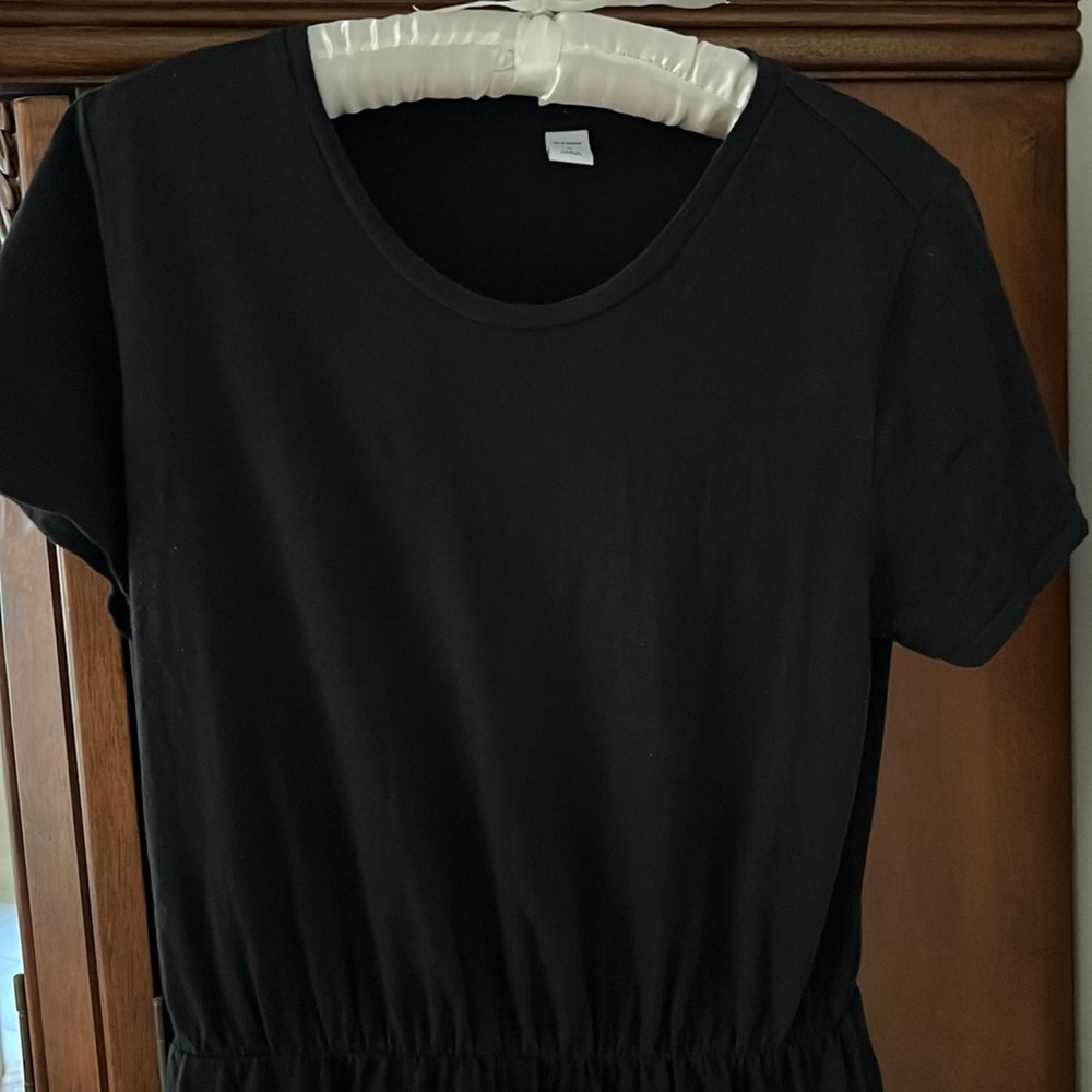 Old Navy black dress, size medium